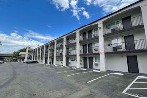 Alojamiento - The Midtowner Hotel, SureStay Collection by Best Western