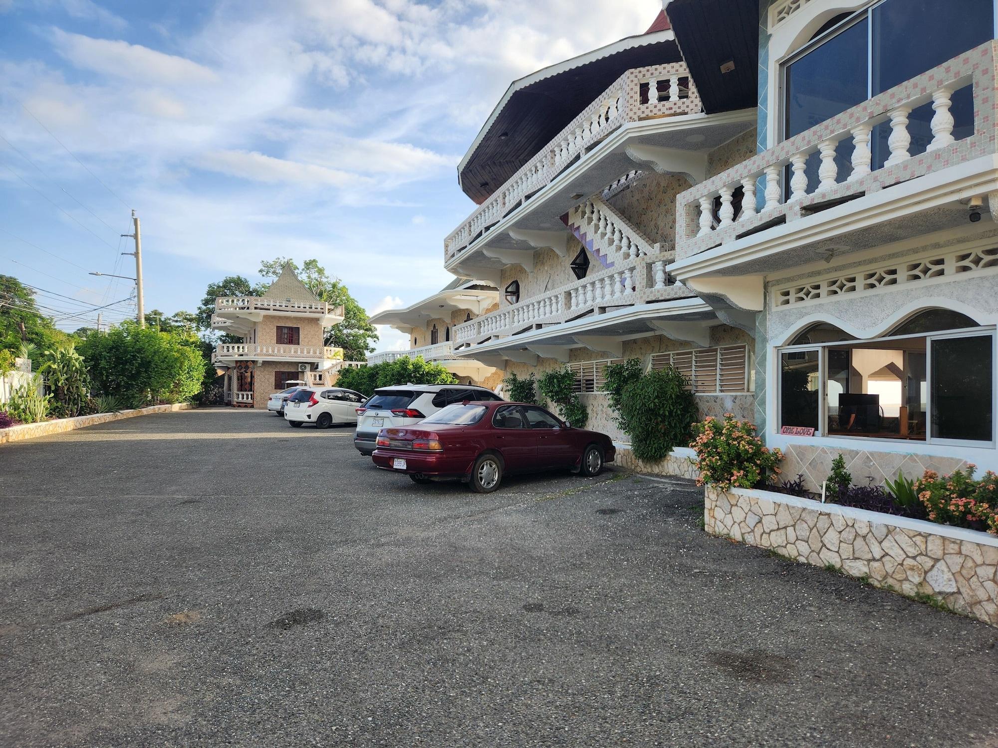 Vista Exterior Kaisers Sunset Hotel -Adult Only -Negril