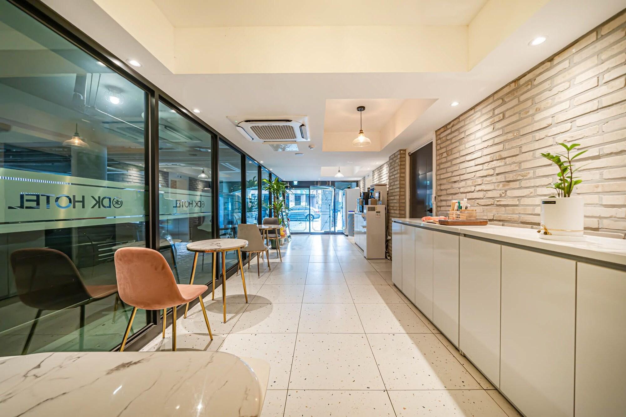 Comodidades del Alojamiento DK Hotel