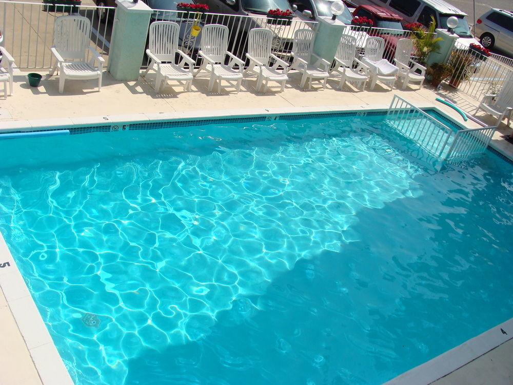 Vista Piscina Four Winds Condo Motel