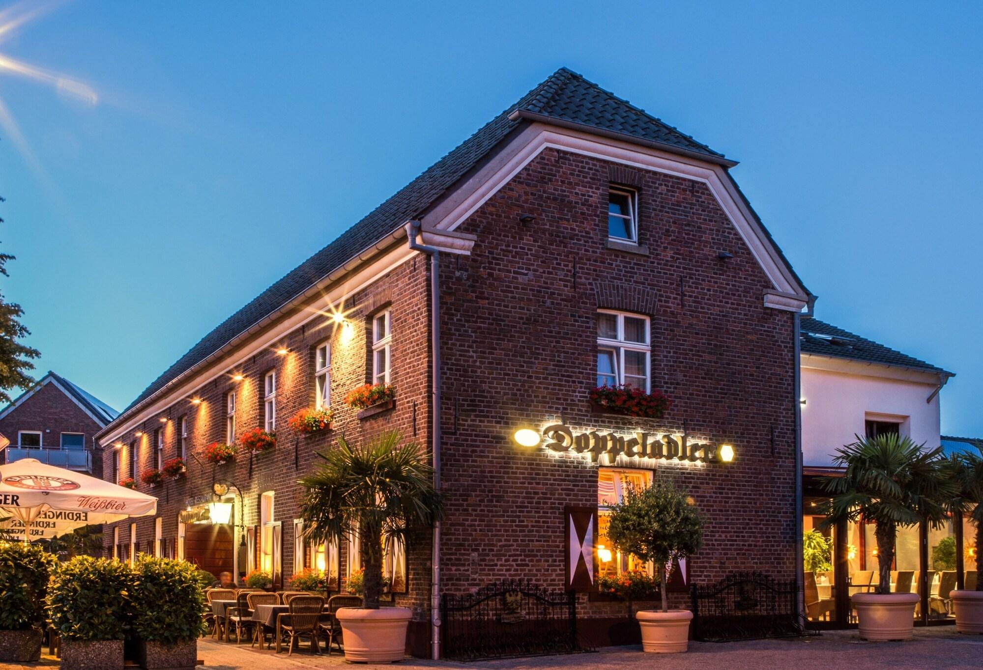 Vista Exterior Hotel Restaurant Doppeladler