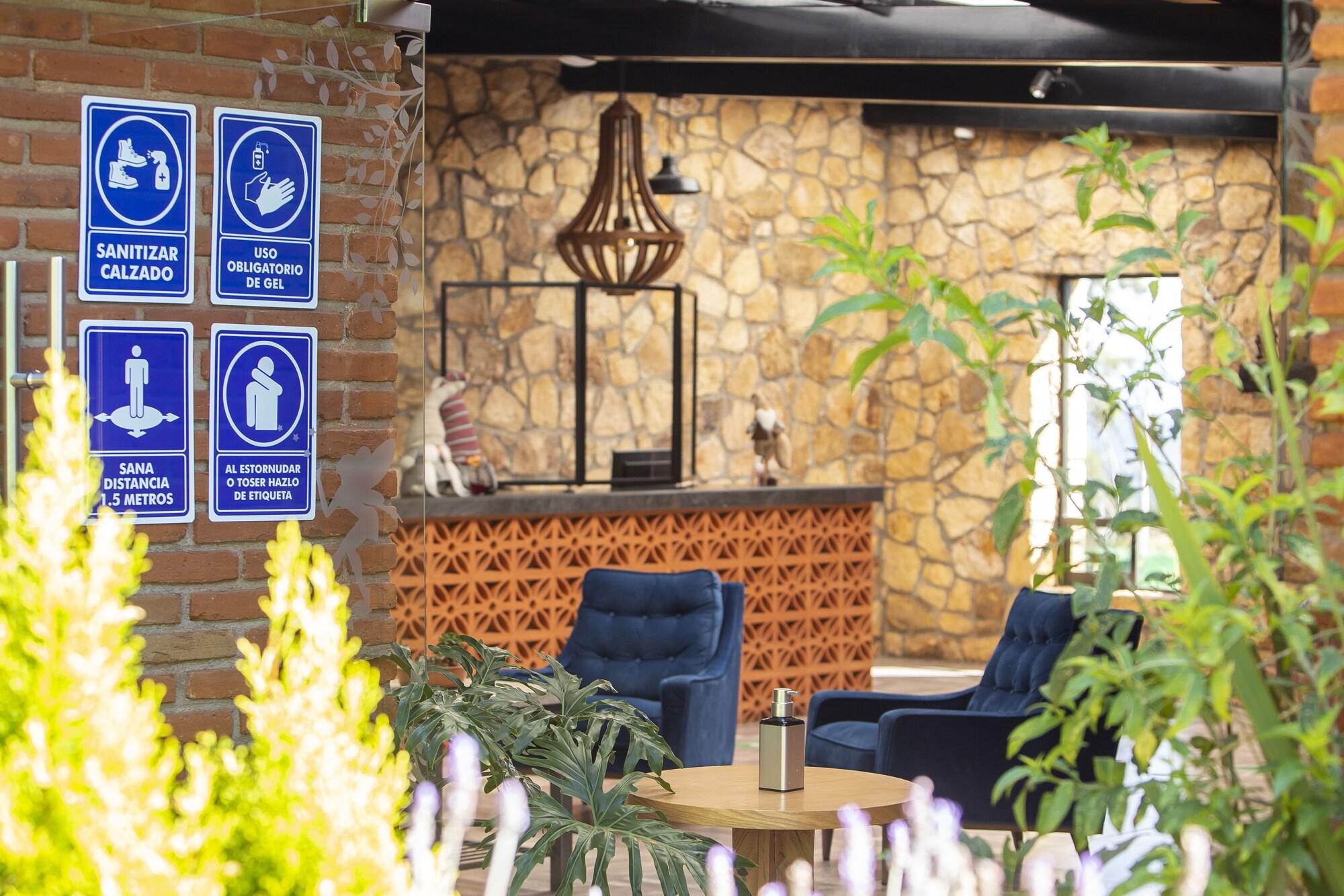 Vista Lobby Hotel & Glamping Huasca Sierra Verde