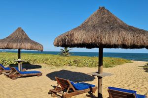 Hospedagens - Pousada Praia das Ondas - Pe  na areia