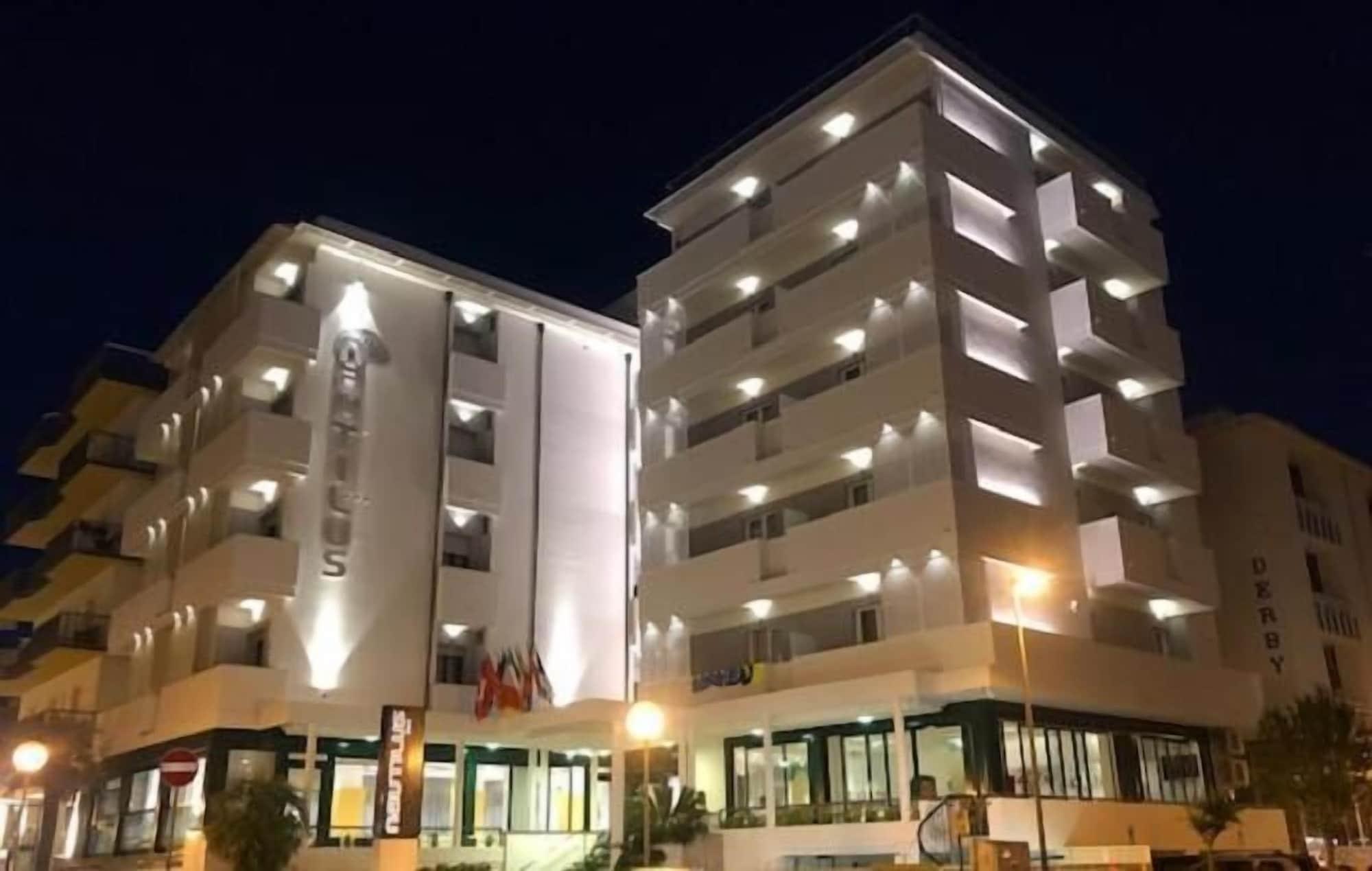 Vista Exterior Hotel Nautilus