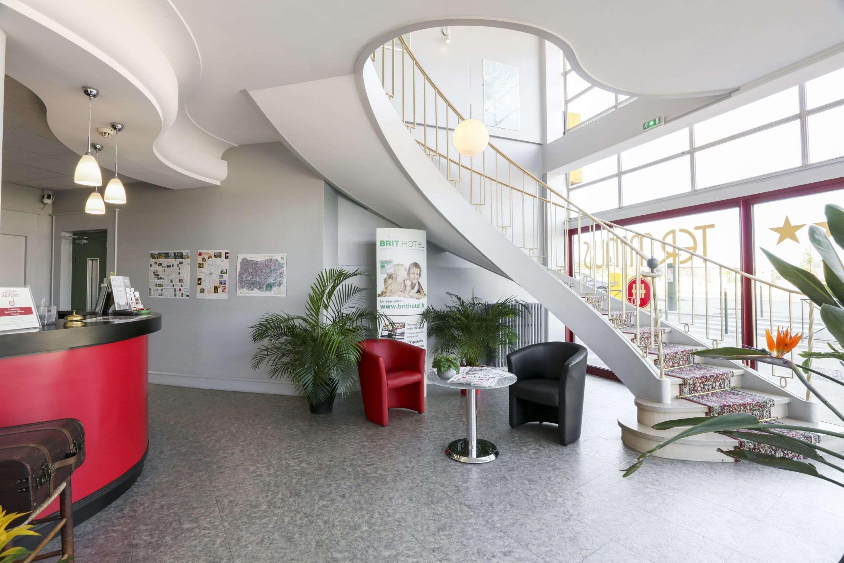 Vista Lobby Brit Hotel Terminus