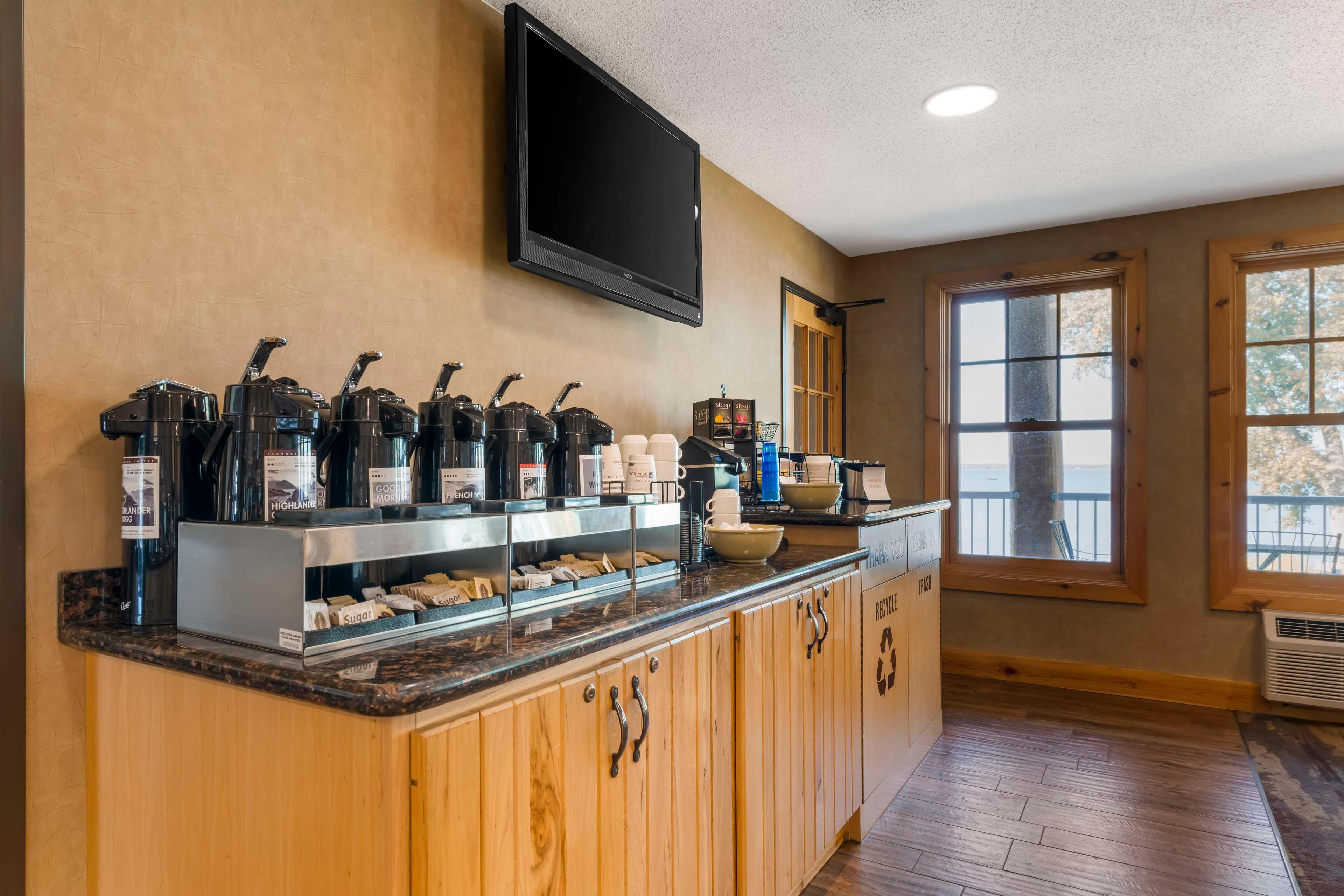 Restaurant Best Western Premier The Lodge on Lake Detroit