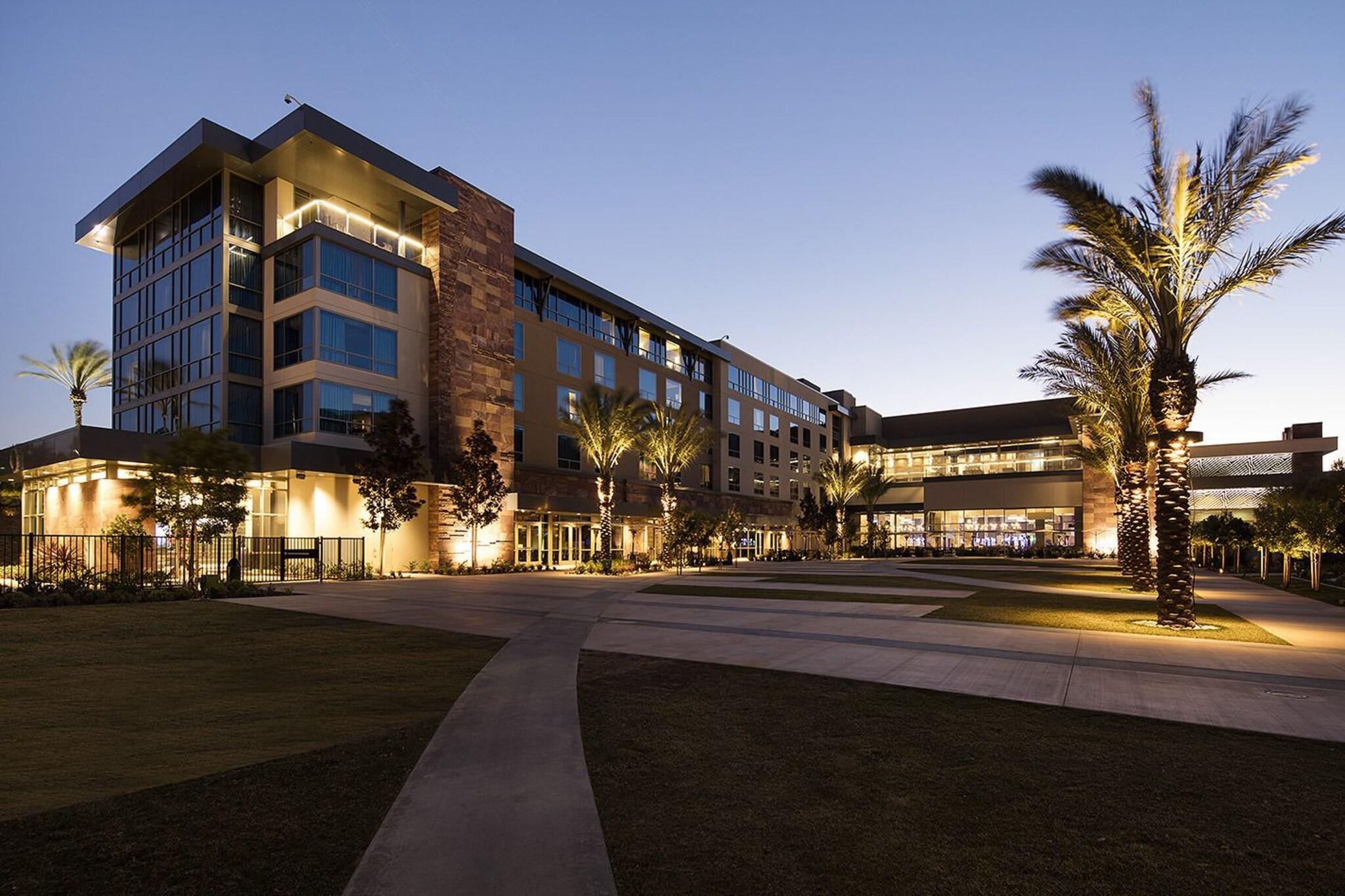 Vista Exterior Viejas Casino & Willows Hotel