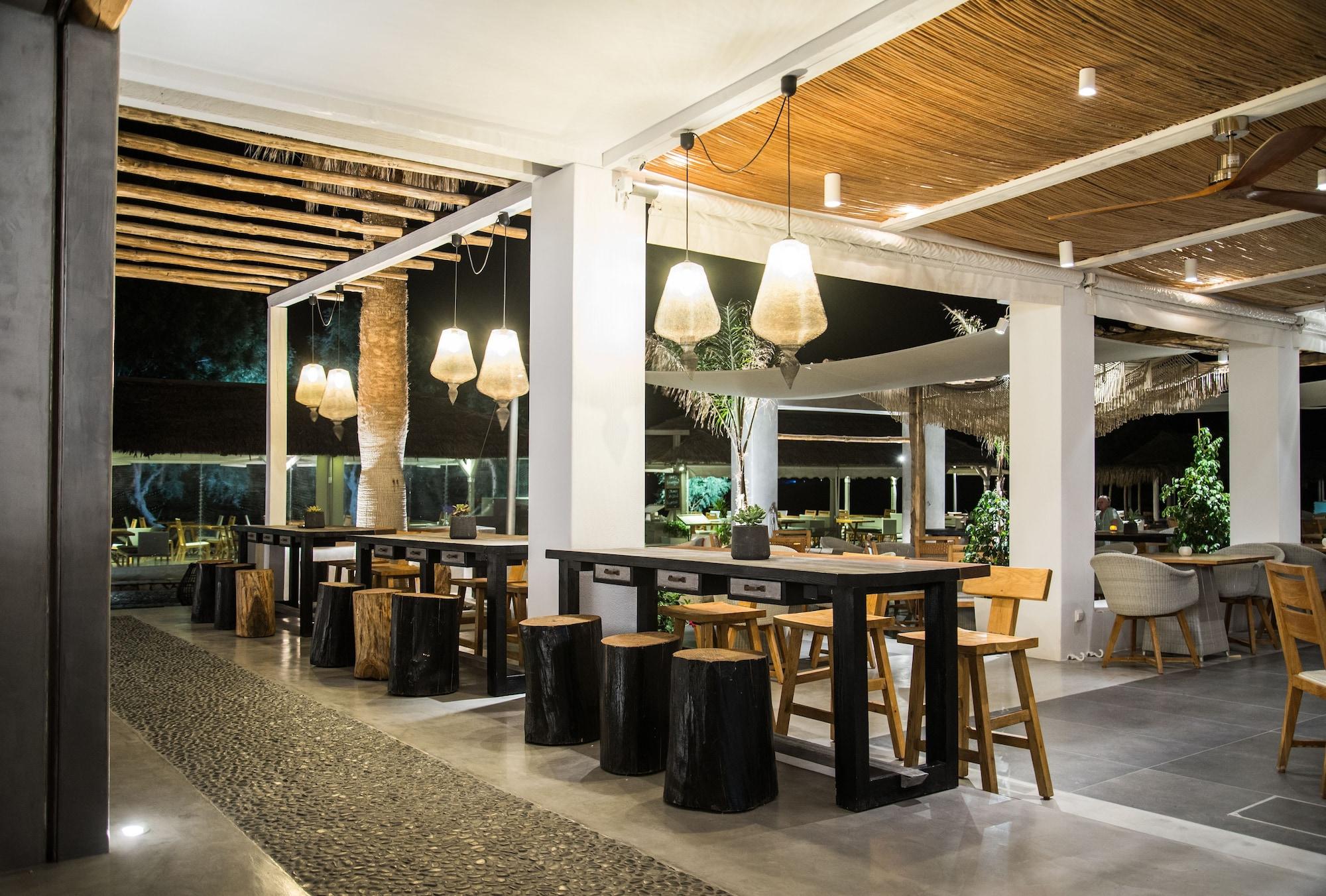 Bar/Salón Makris Beach Hotel