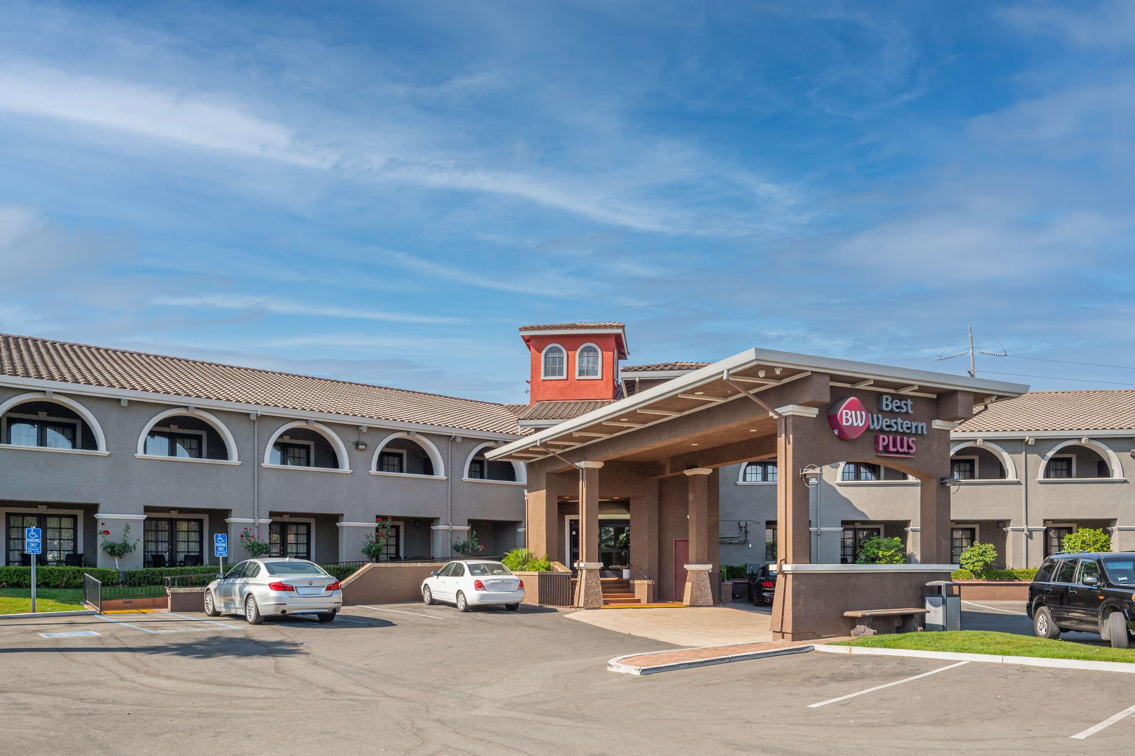 Vista Exterior Best Western Plus Brookside Inn
