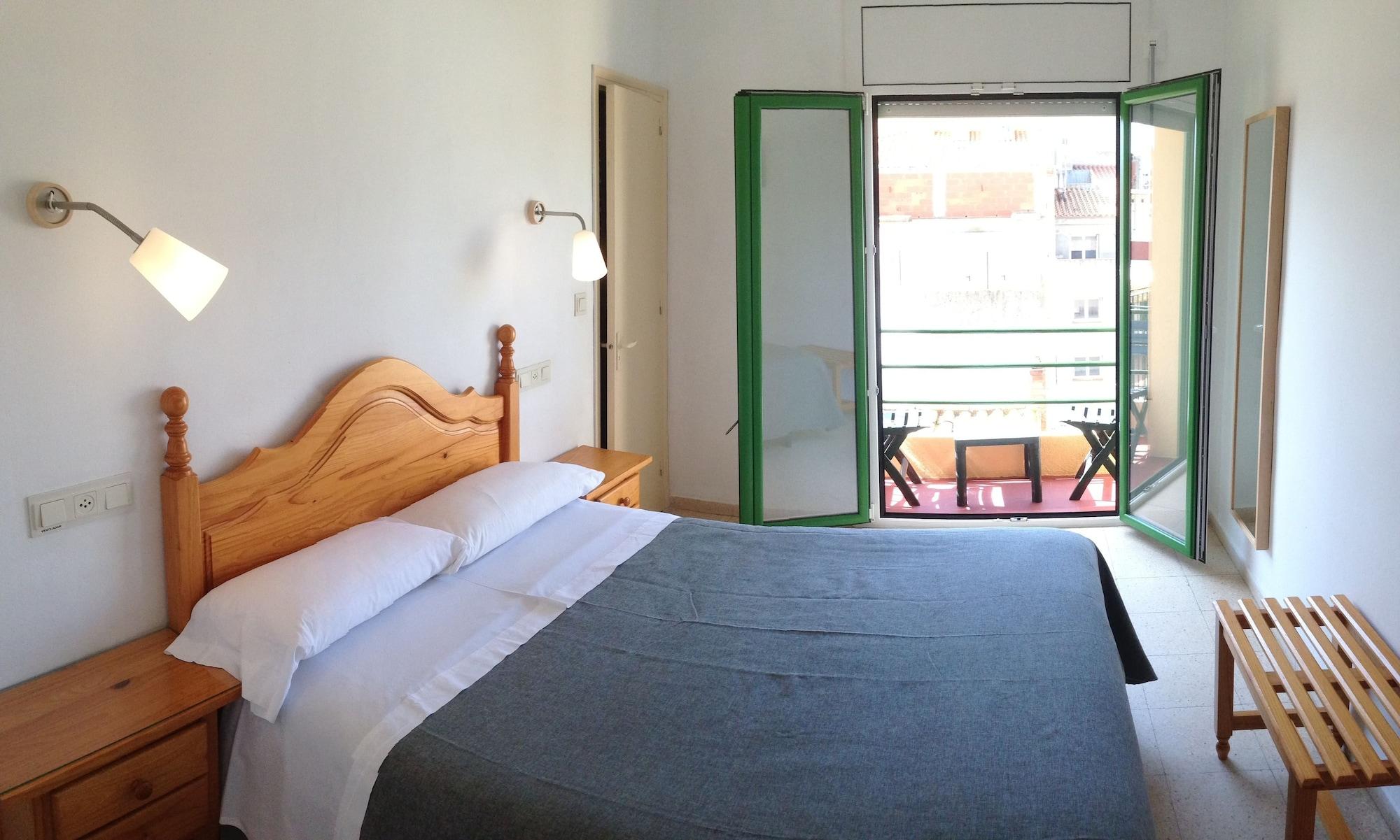Varios Hostal Rom