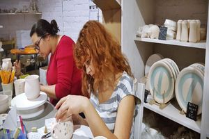 Actividad - Talleres exclusivos de folclore polaco: decoración de cerámica de Boleslawiec