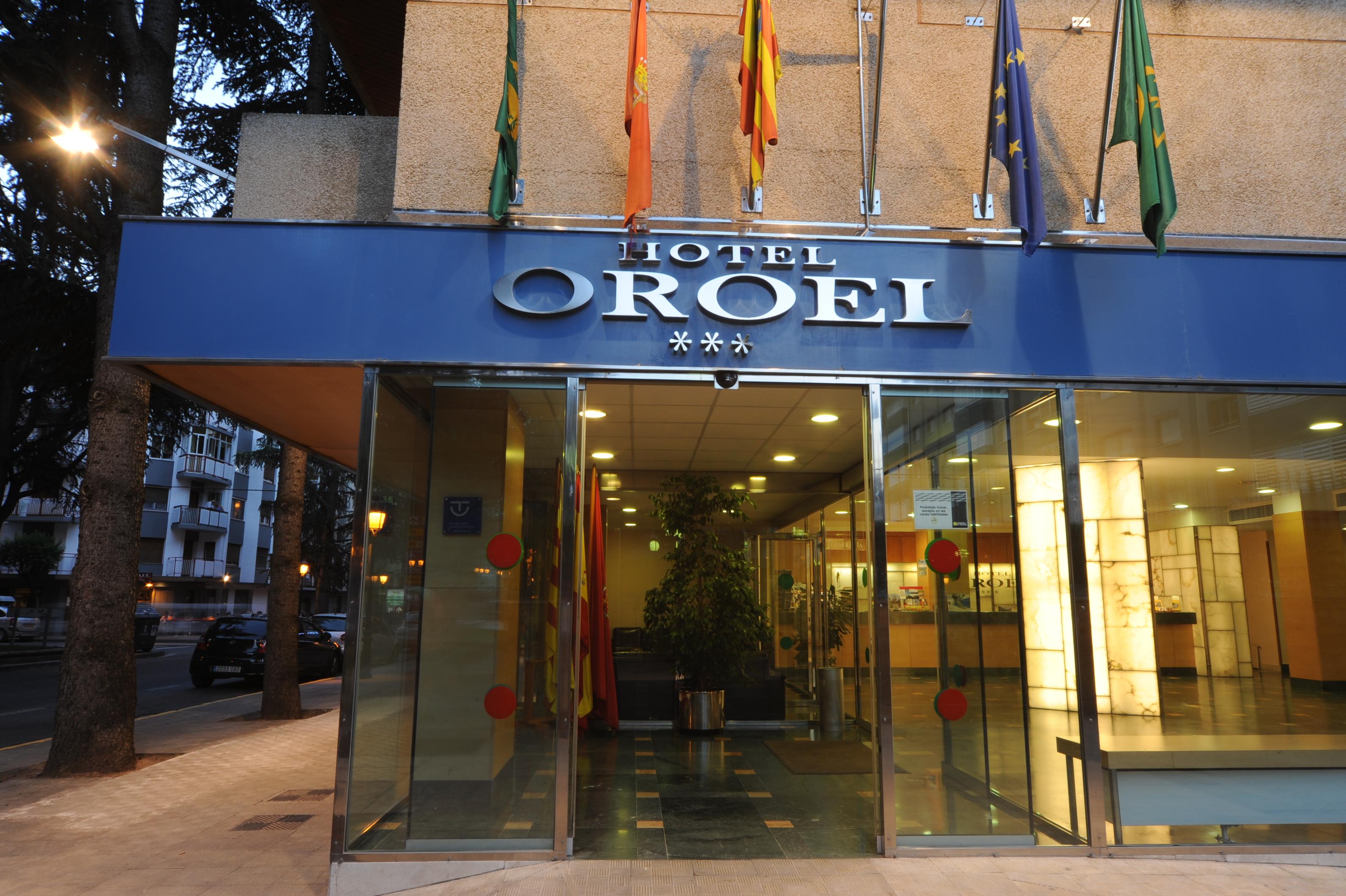 Vista Exterior Oroel Hotel & SPA