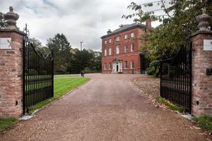 Alojamiento - Winstanley House