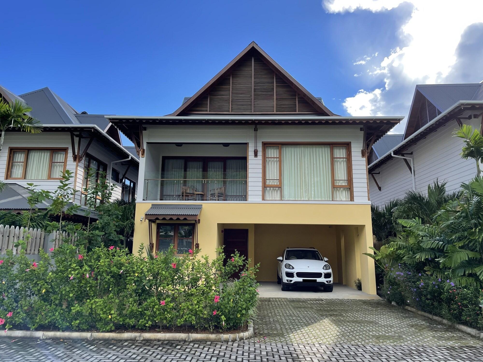 Vista Exterior JA Enchanted Waterfront Seychelles