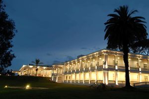 Alojamiento - Howard Johnson By Wyndham Sierras Hotel And Casino