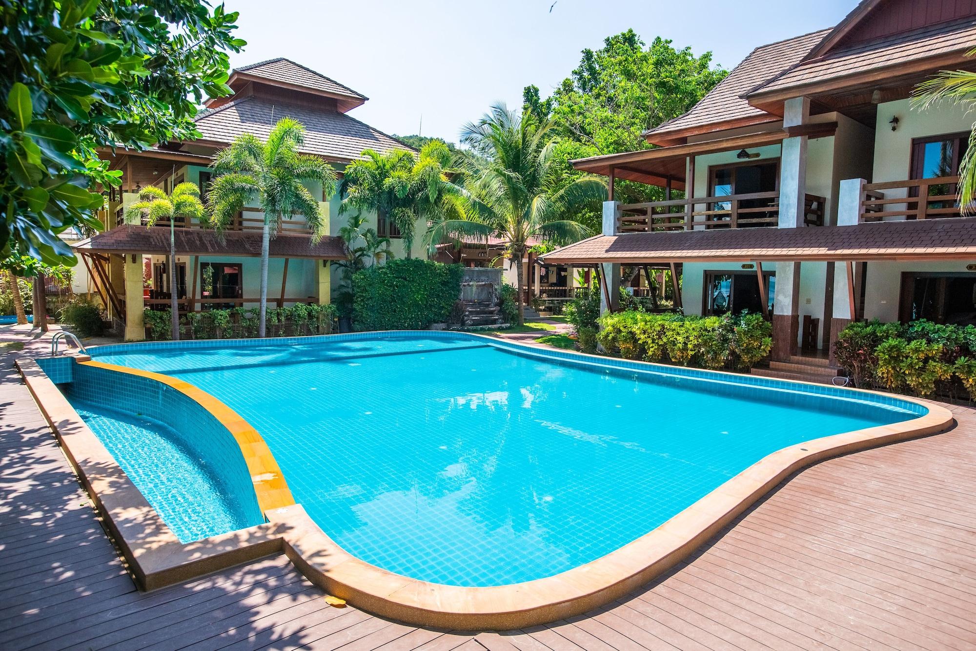 Varios Nice Beach Bungalow