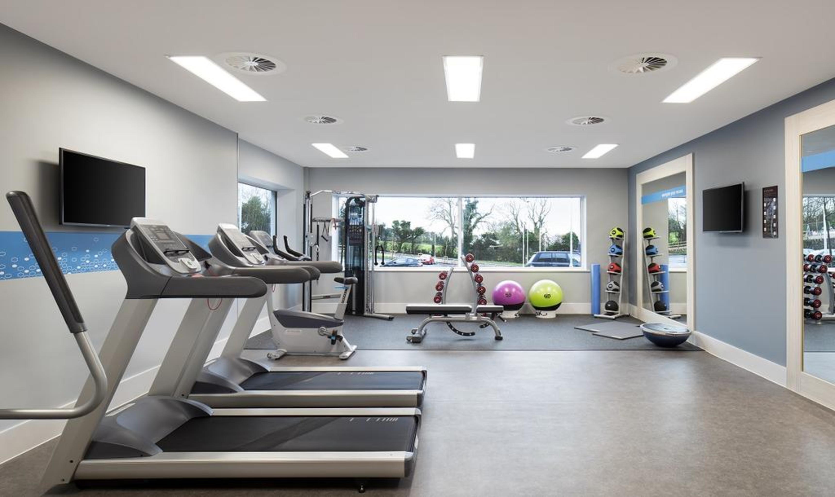 Gimnasio Hampton by Hilton Bristol Airport