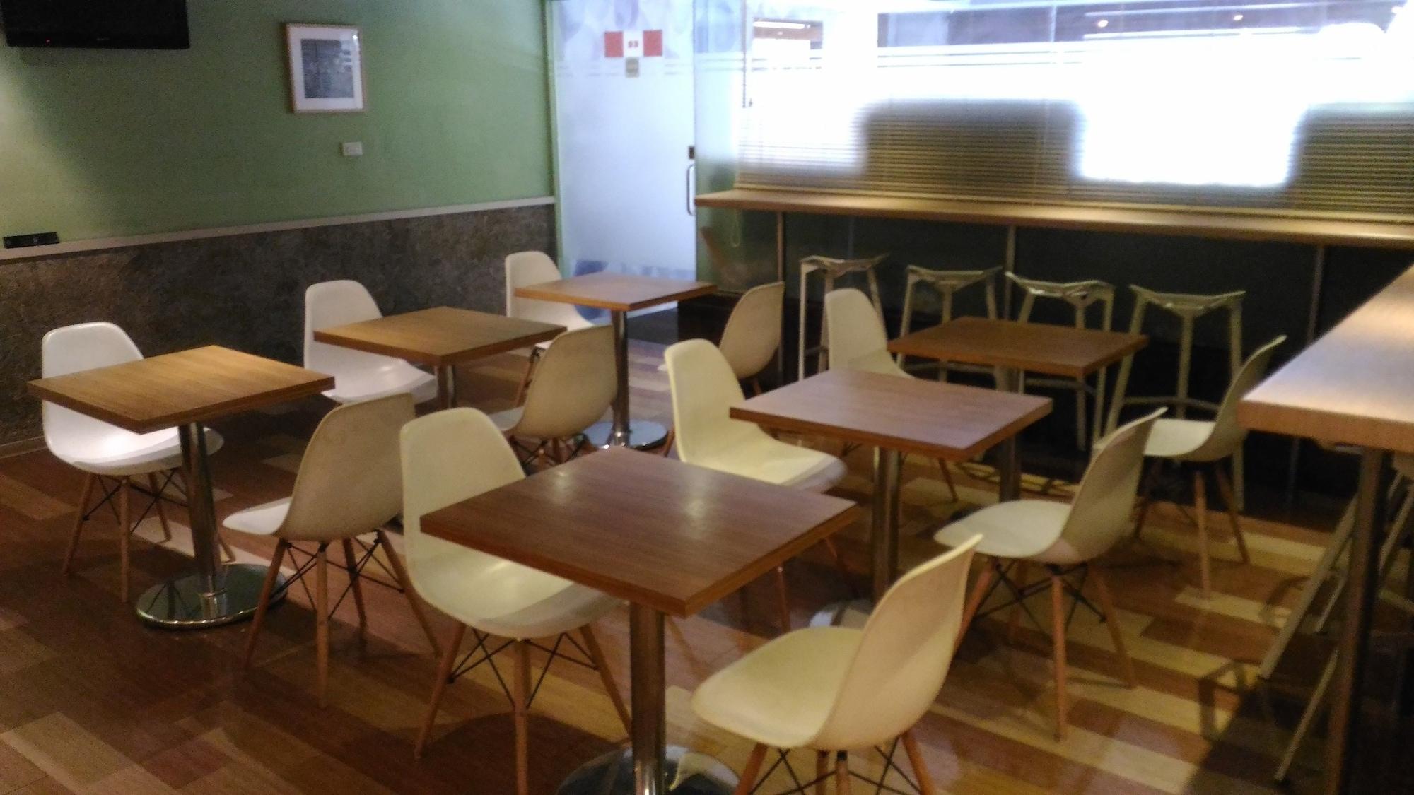 Centro de Negocios The Moon Hotel