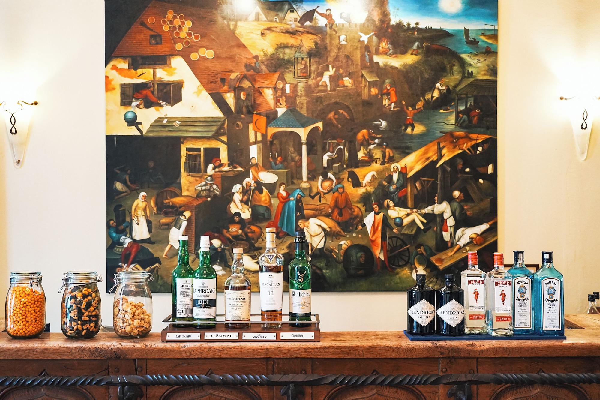 Bar/Salón Martin's Relais