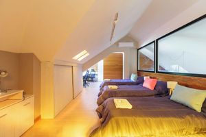 Alquiler Vacacional - FLIPHAUS Wine Country Mansion 27pax