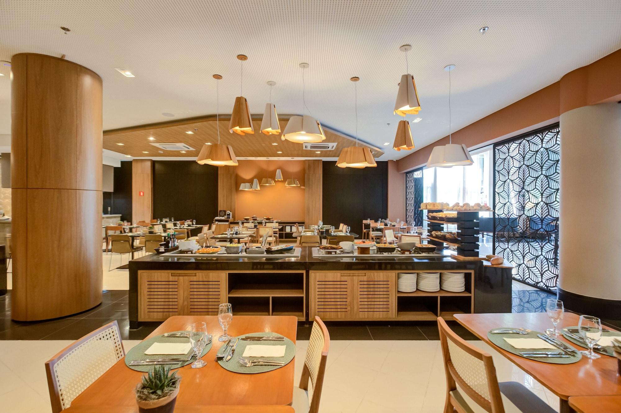 Restaurant Cyan Resort by Atlantica