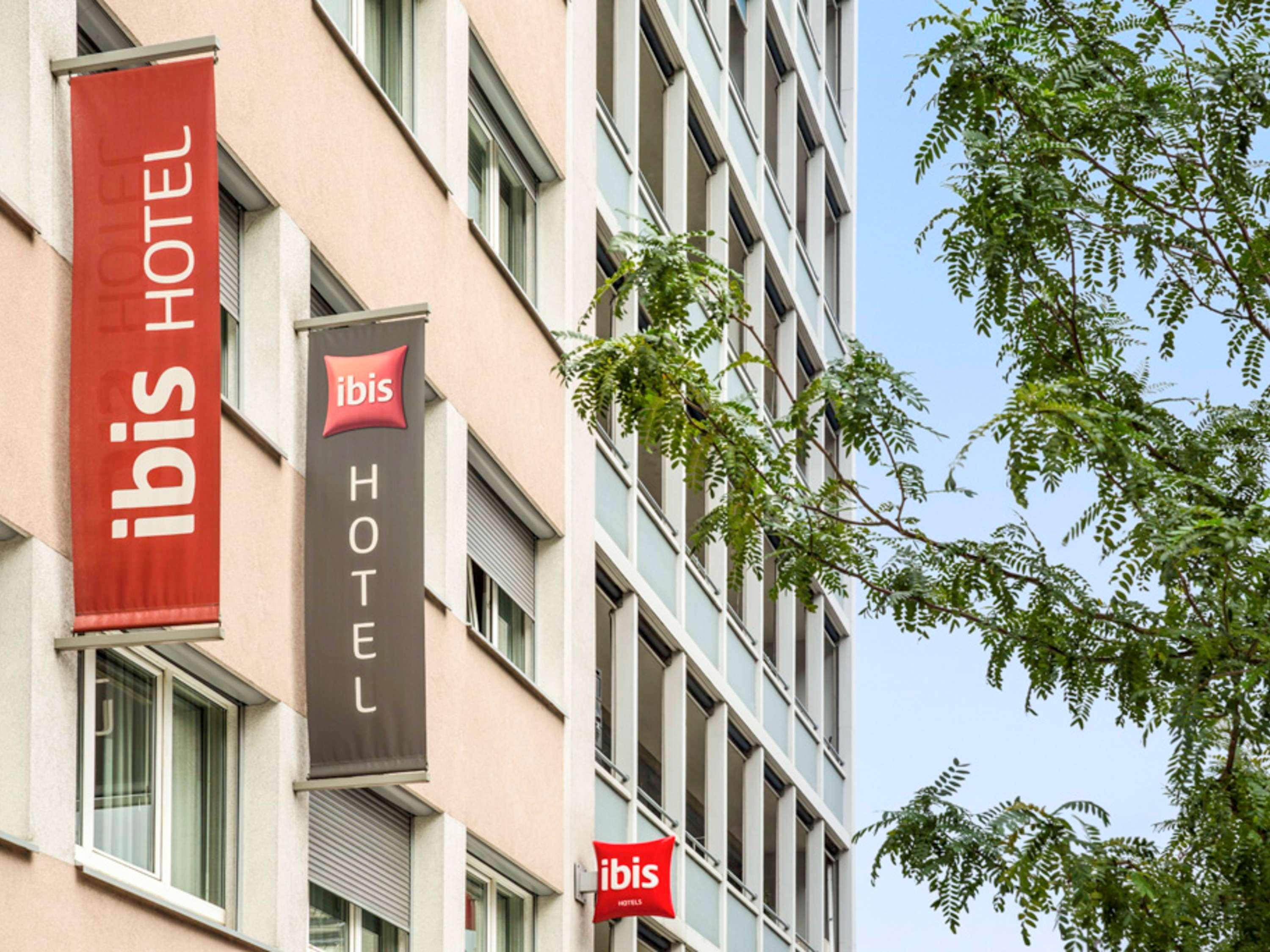 Vista Exterior ibis Geneve Centre Gare