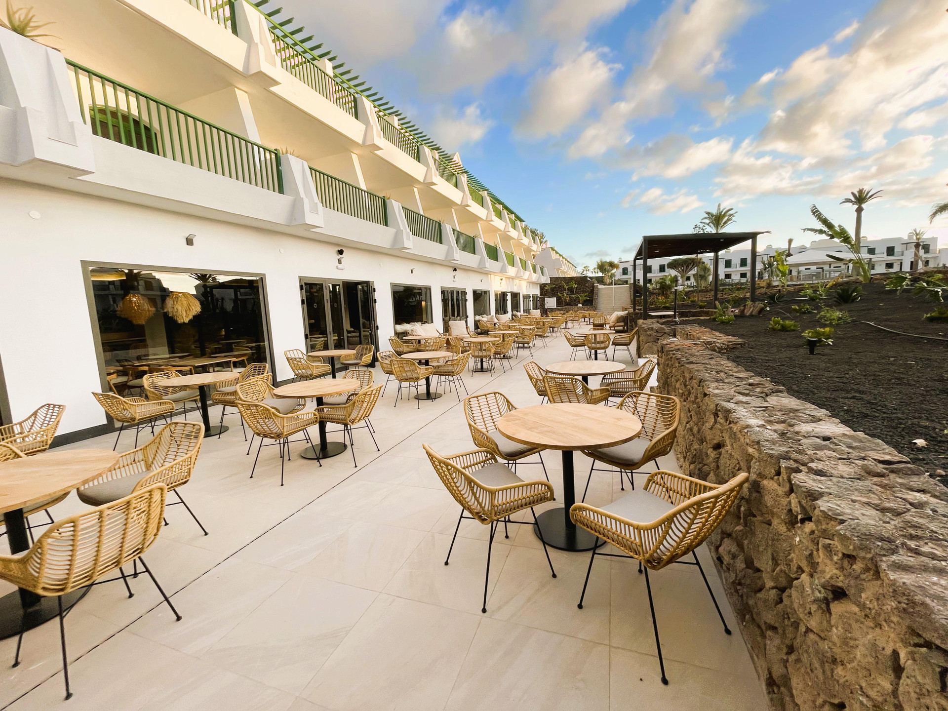 Bar/Salón MYND Yaiza