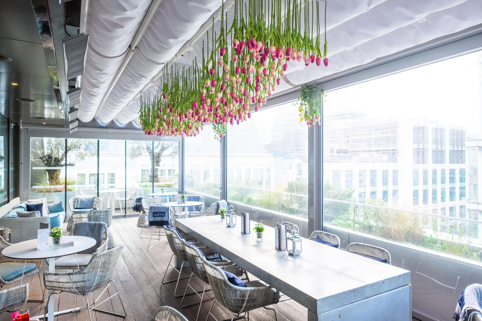 Vista Exterior South Place Hotel