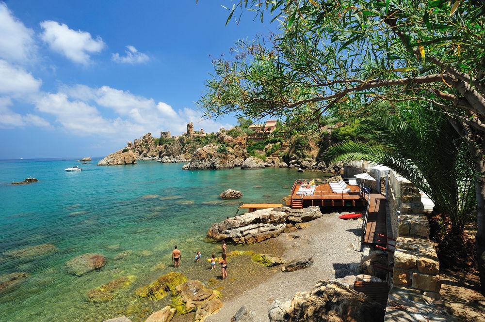 Playa Le Calette Bay