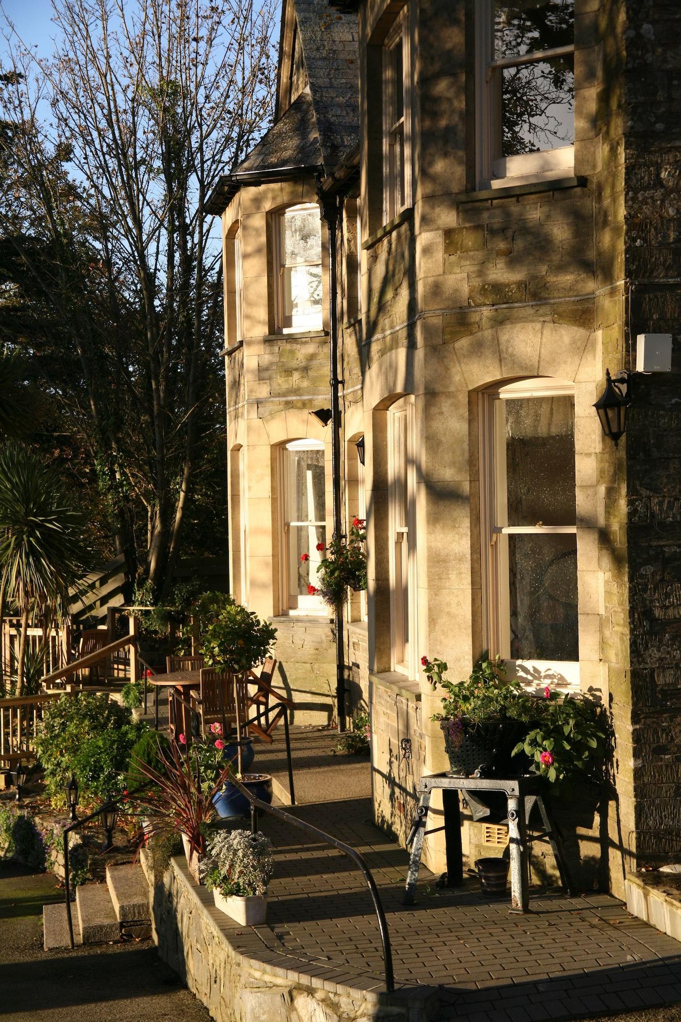 Vista Exterior Trehaven Manor