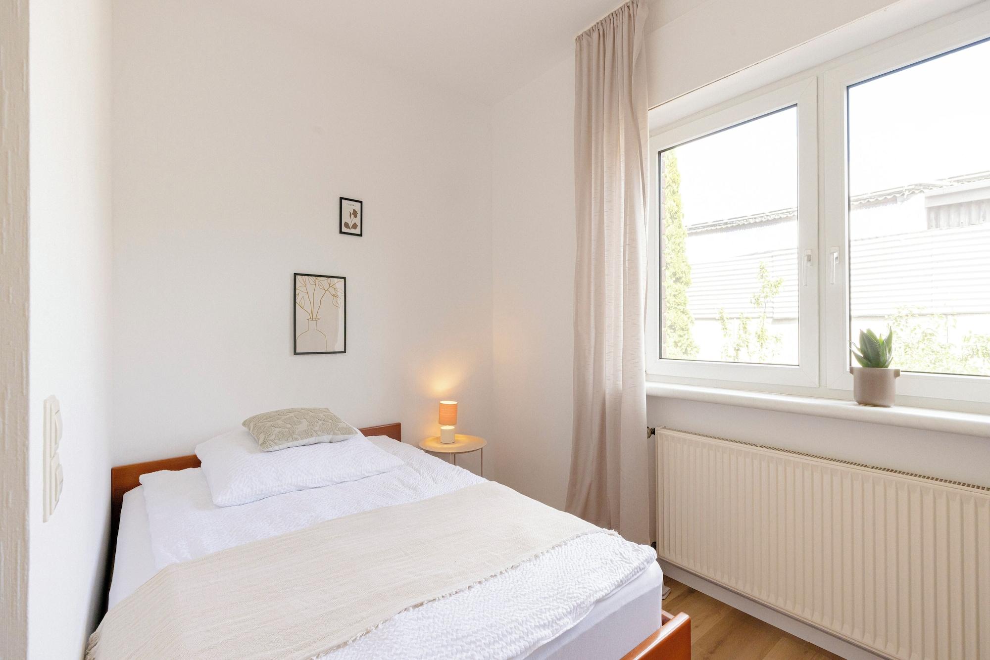 Varios Hillerts Hotel
