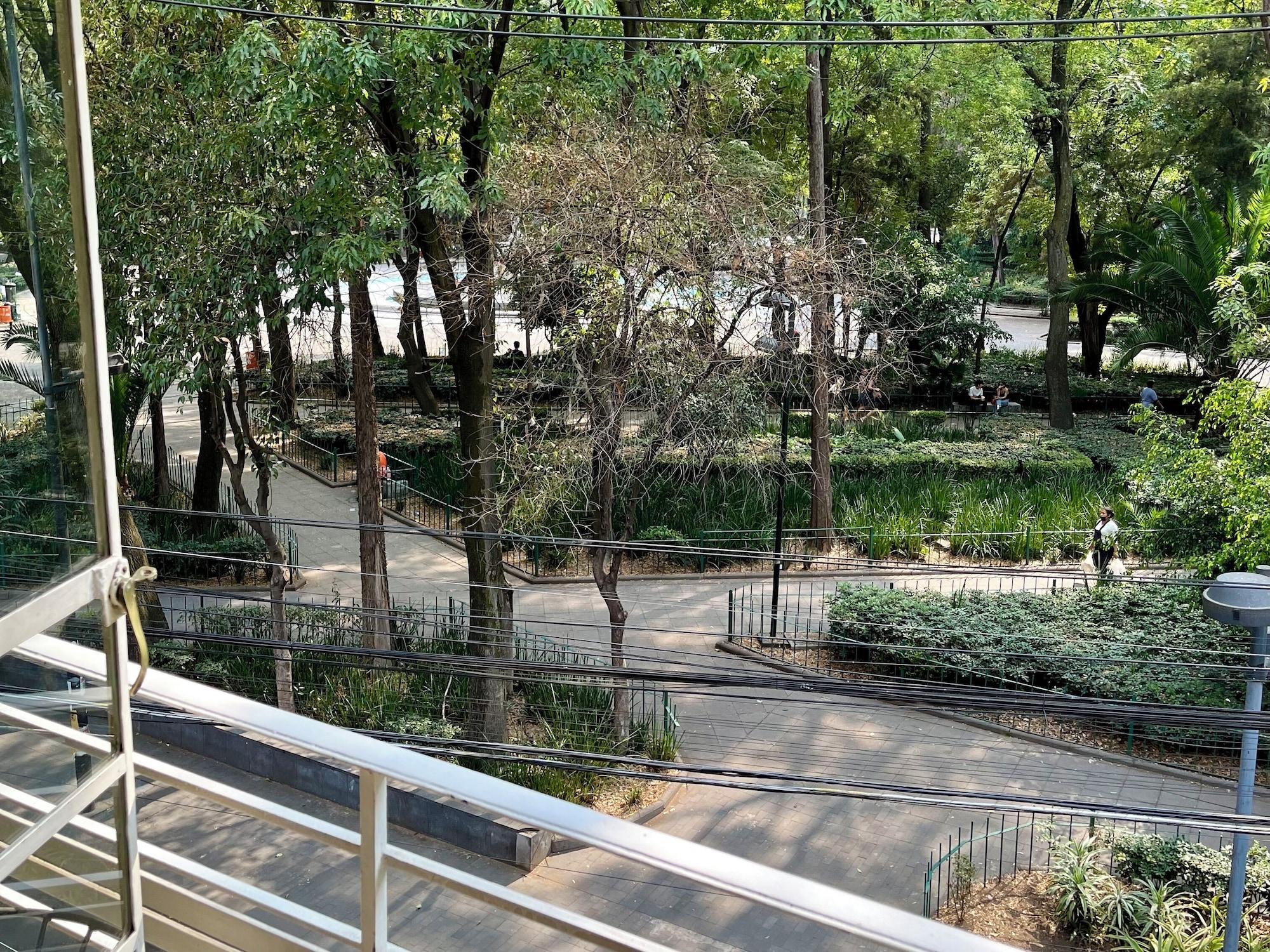 Equipamiento de Habitación Edificio Art Deco en Roma Norte