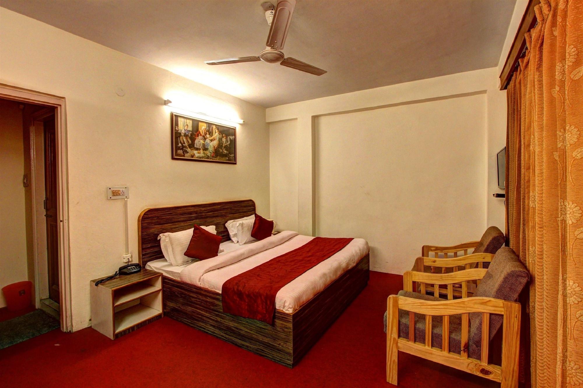 Varios Hotel Monarch Residency