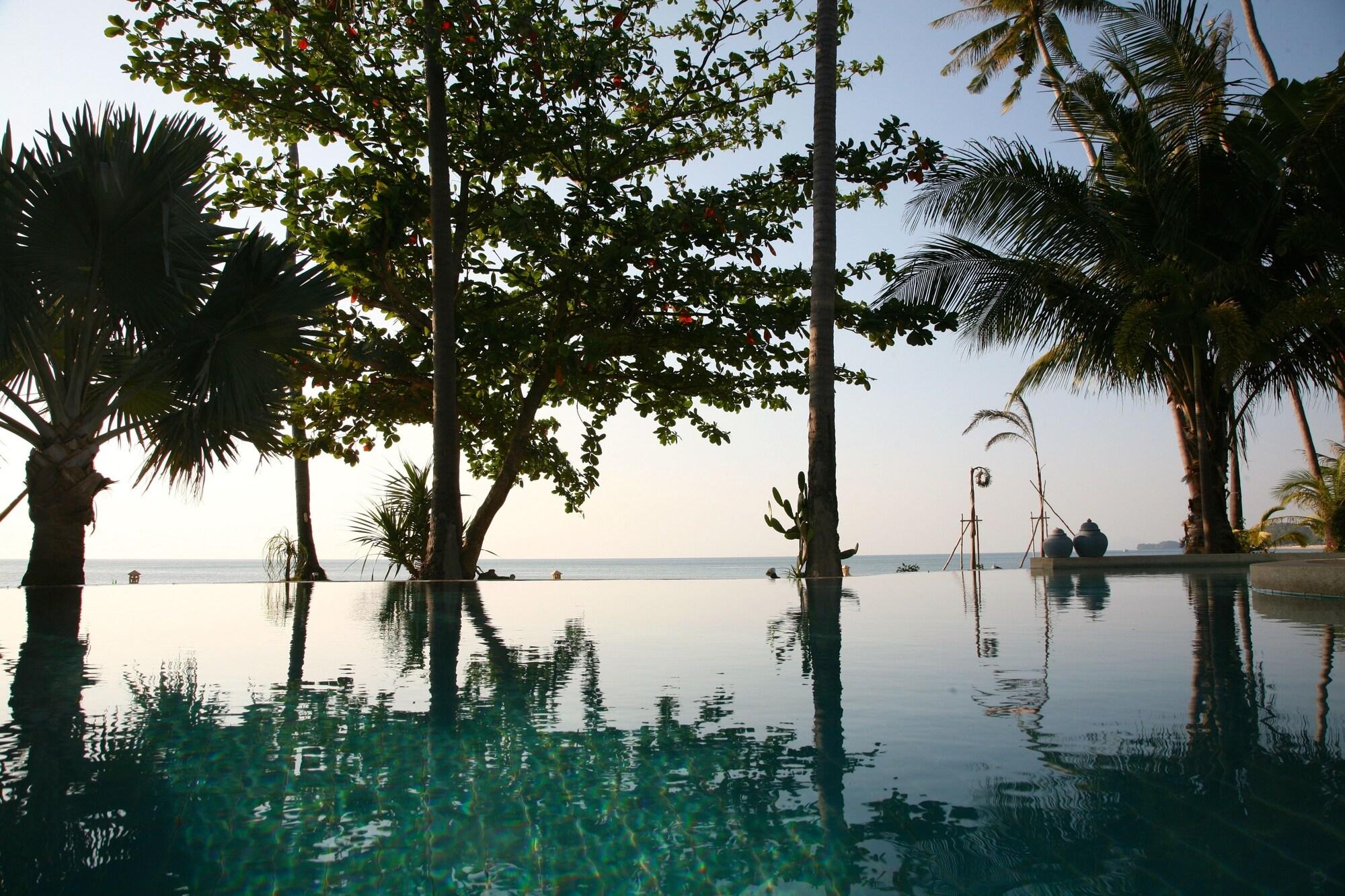 Playa Sai Naam Lanta Residence