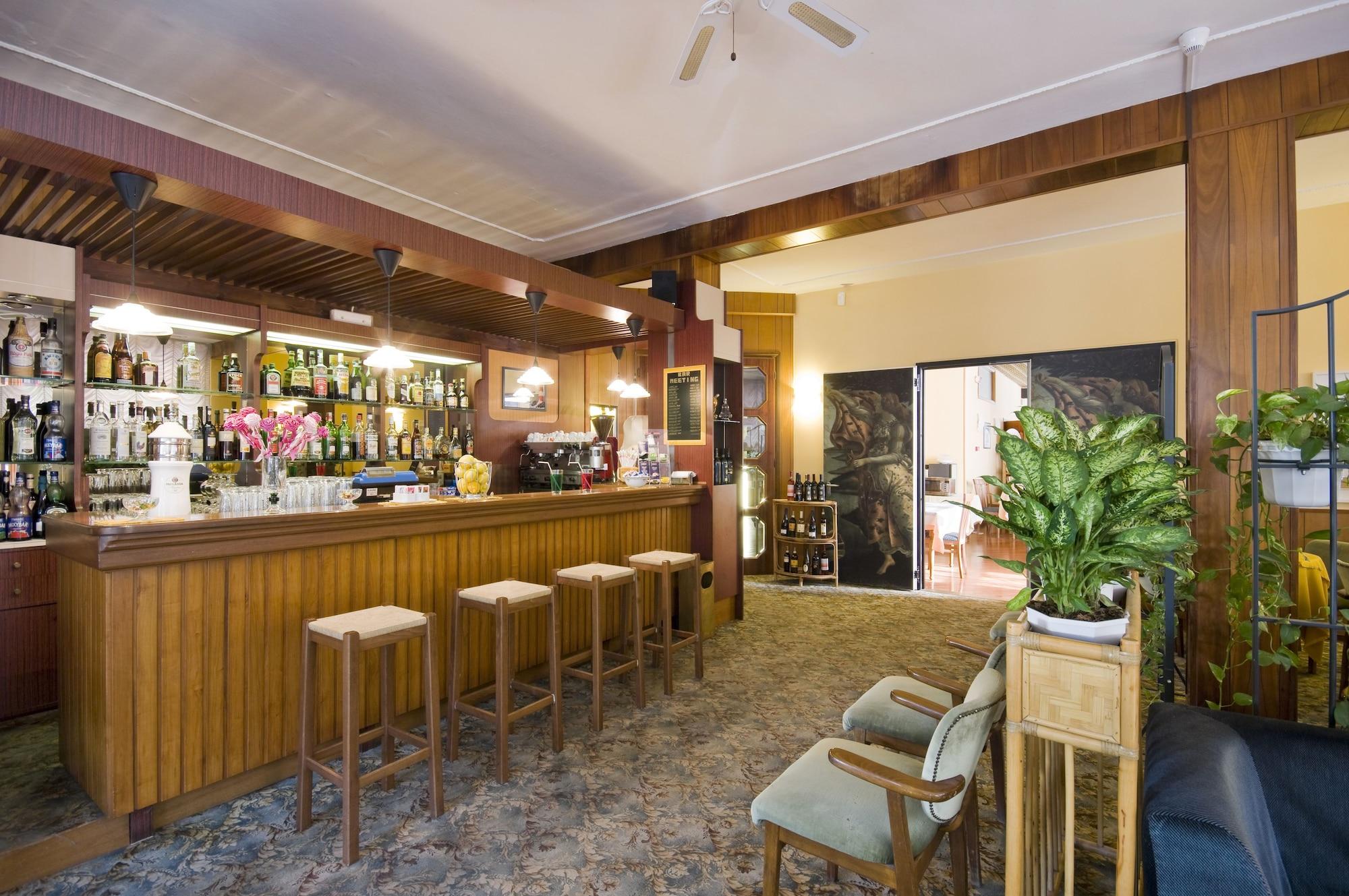 Bar/Salón Hotel Meeting