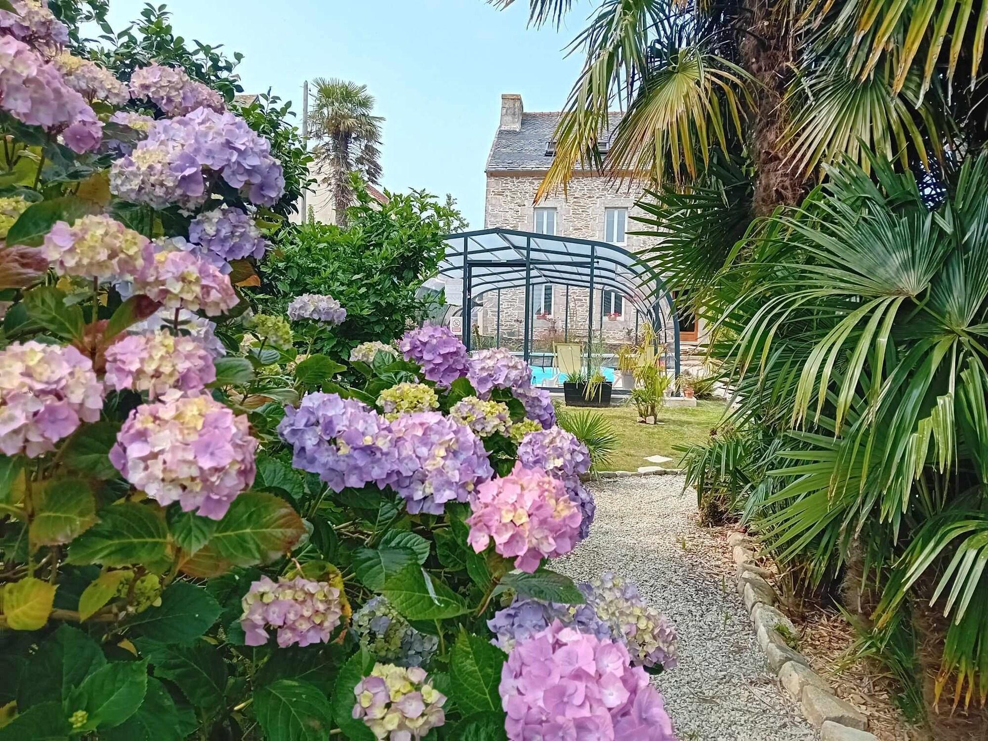 Varios Le Manoir de Kérofil