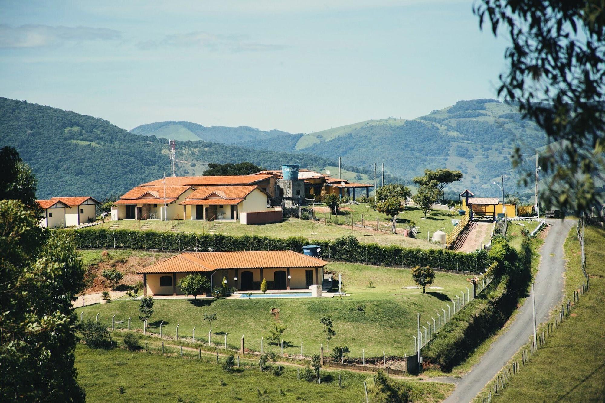 Vista Exterior Pousada Mirante de Minas