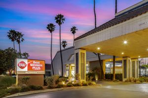 Alojamiento - Best Western Plus Big America