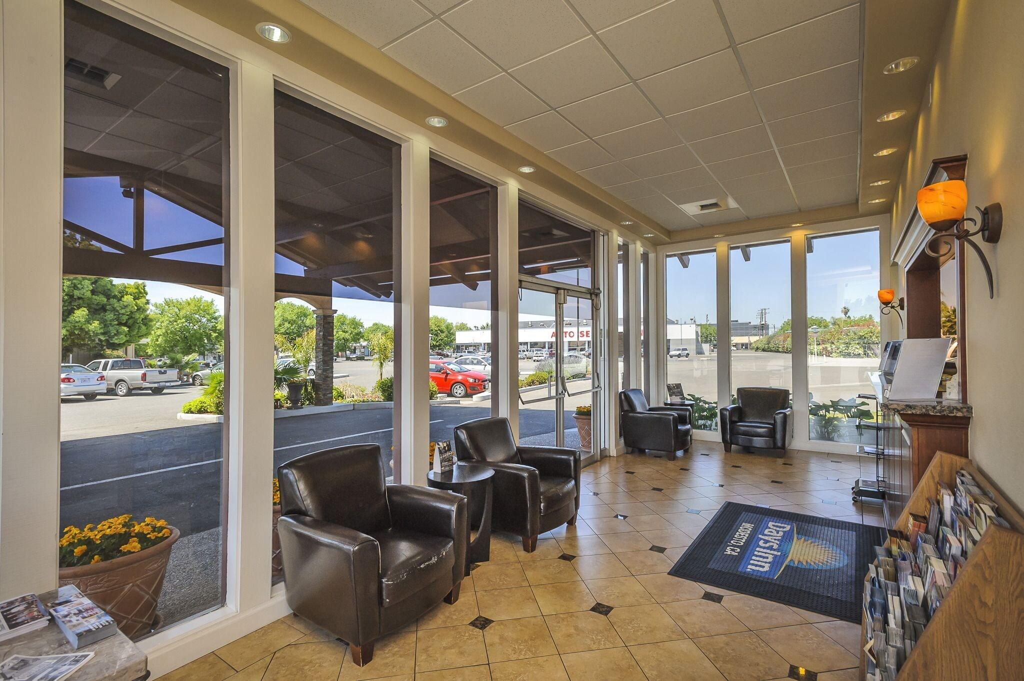 Vista Lobby Days Inn by Wyndham Modesto