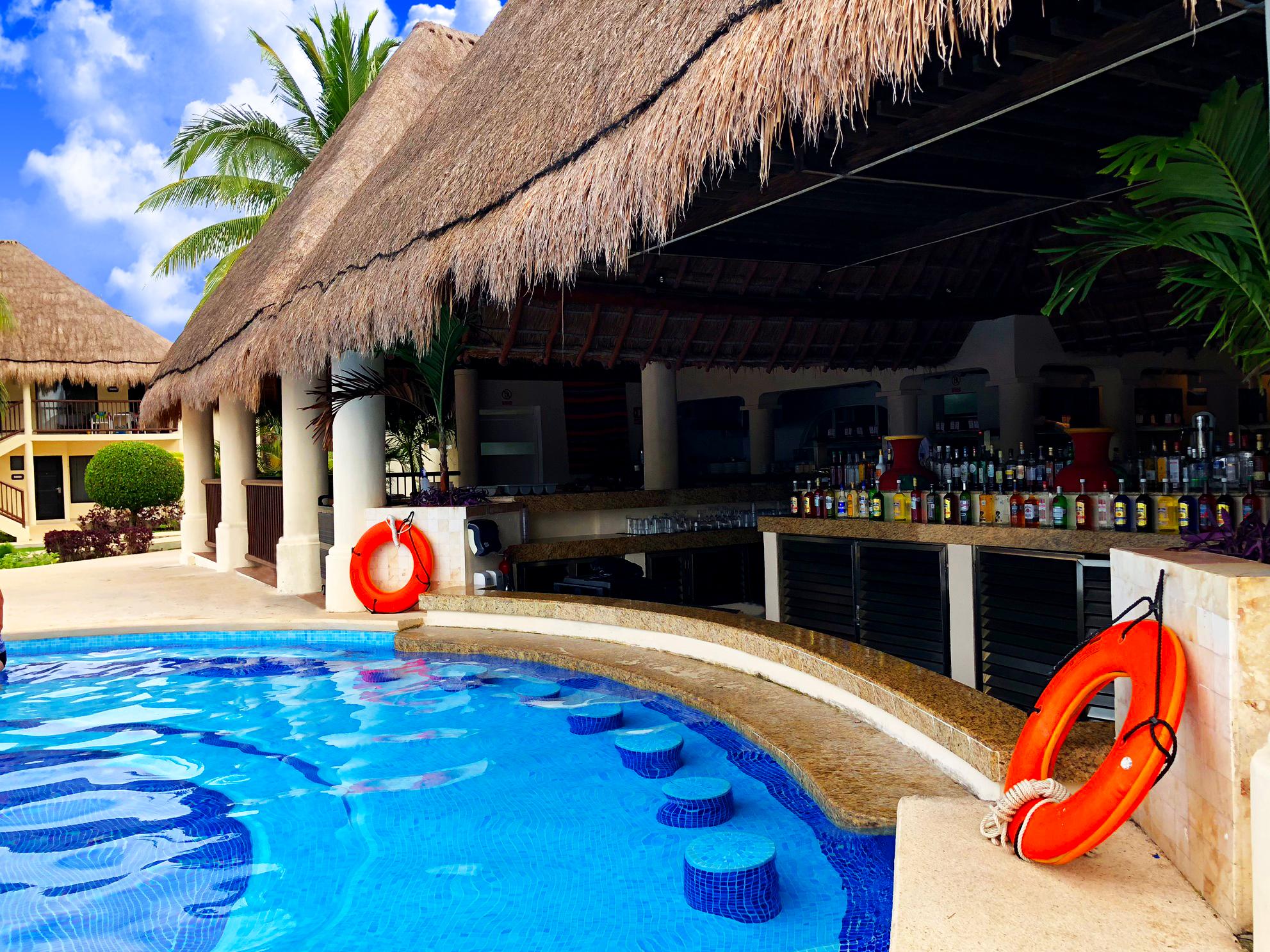 Bar/Salón Allegro Cozumel
