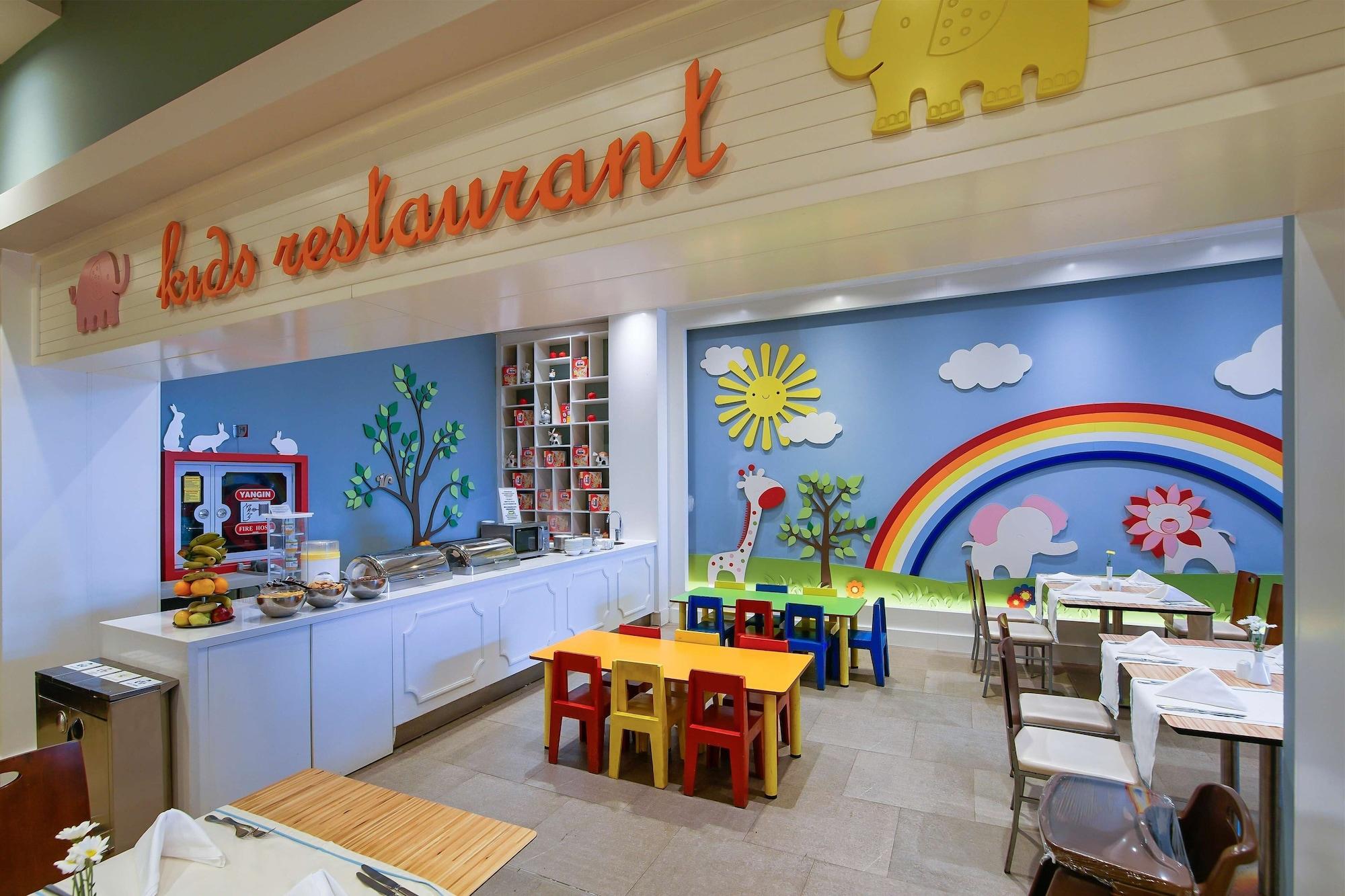 Restaurant Limak Lara De Luxe Hotel - All Inclusive