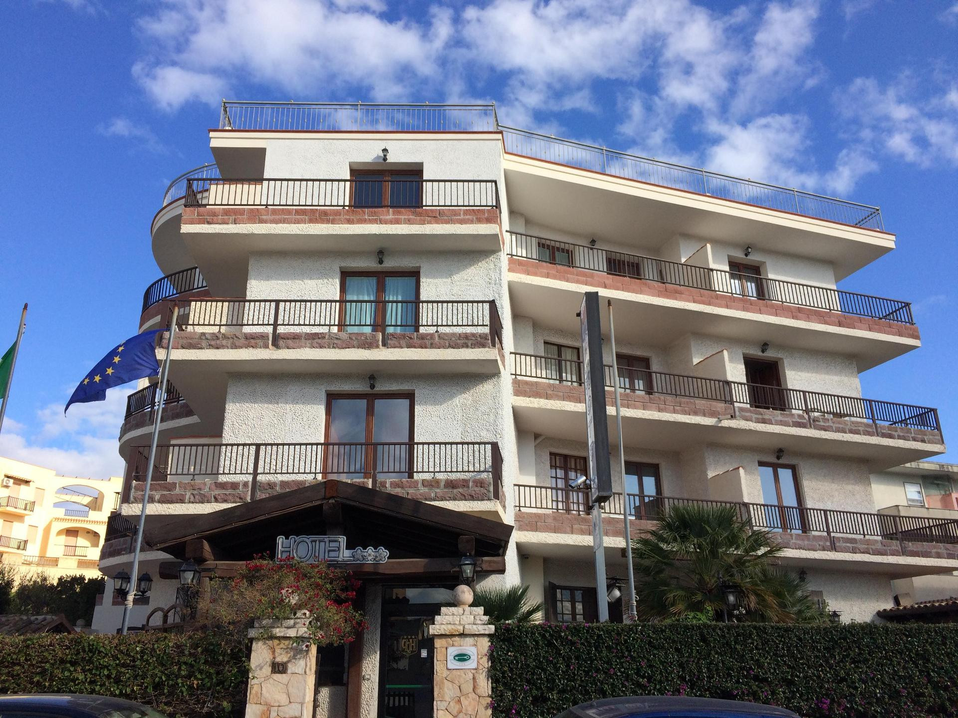 Vista Exterior Hotel Villa Piras