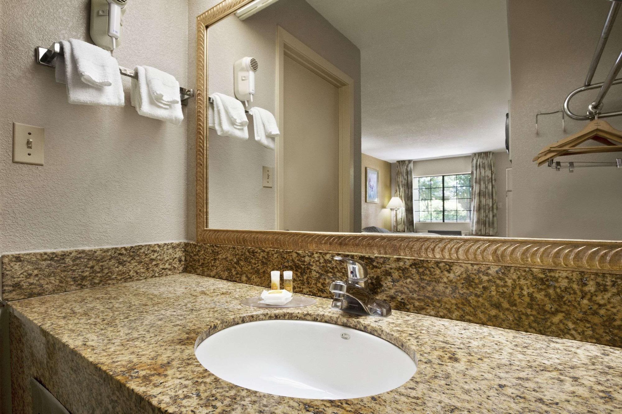 Equipamiento de Habitación Days Inn by Wyndham Southaven MS