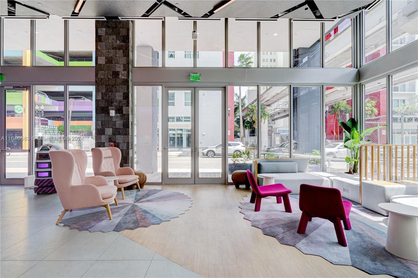 Vista Exterior Miami Downtown Vacation Suites