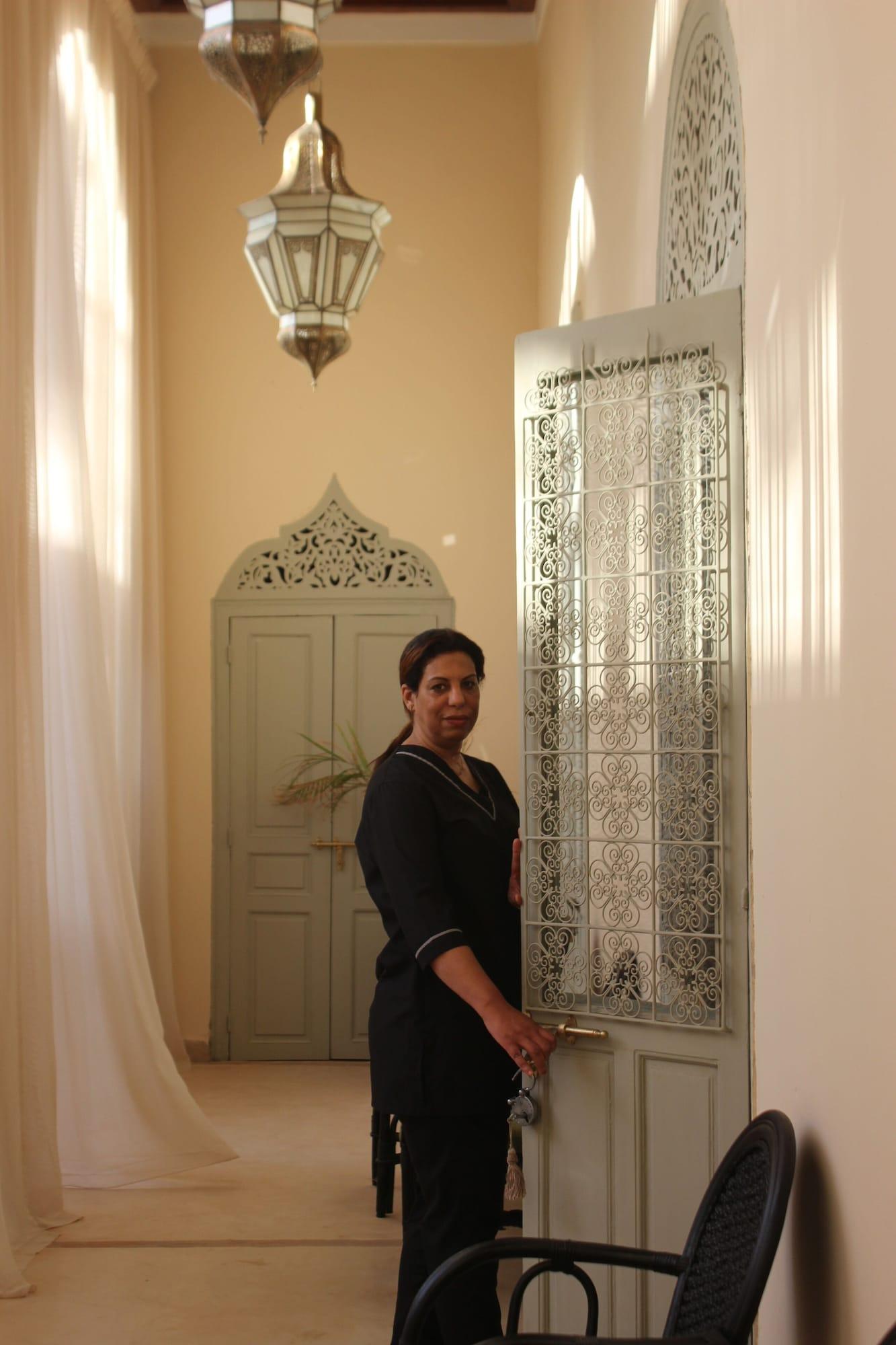 Vista Lobby Riad Emberiza Sahari