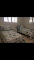 Alquiler Vacacional - Waterfront beautifully renovated 6 Bedrooms 4 Bath , Gated Private Home