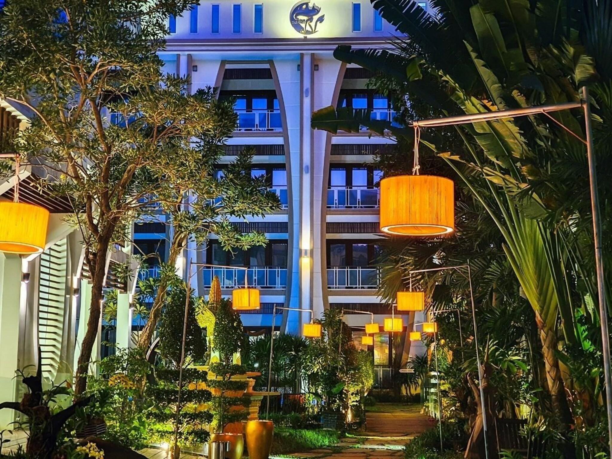 Vista Lobby The Night Hotel
