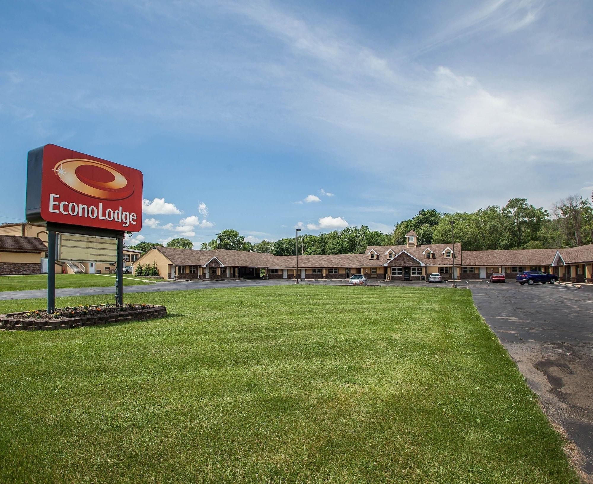 Varios Econo Lodge