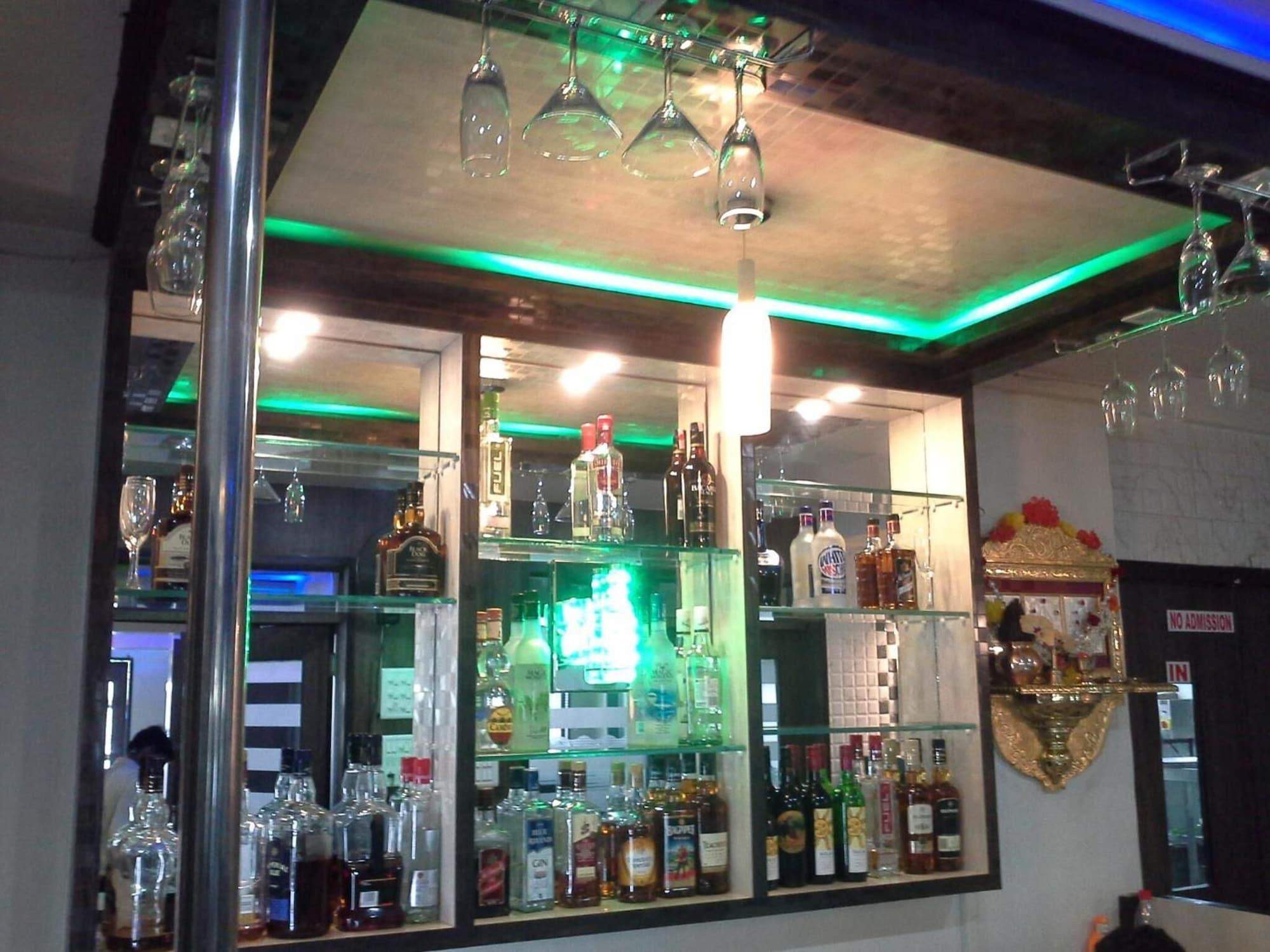 Bar/Salón Hotel Galaxy's Vaibhav