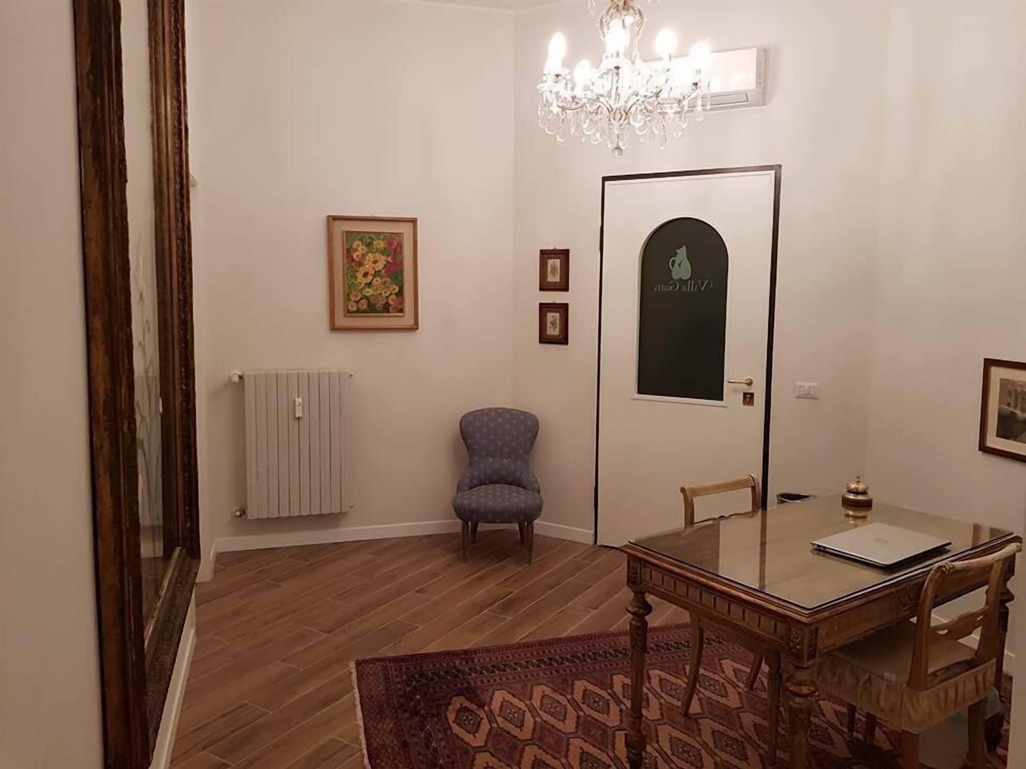 Vista Lobby Villa Gatti